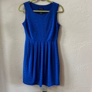 Enfocus blue sleeveless perforated dress size 6